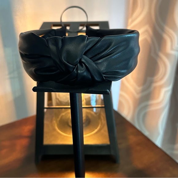 HEADBAND FAUX LEATHER BLACK 🖤🖤🖤NEW - Picture 2 of 3